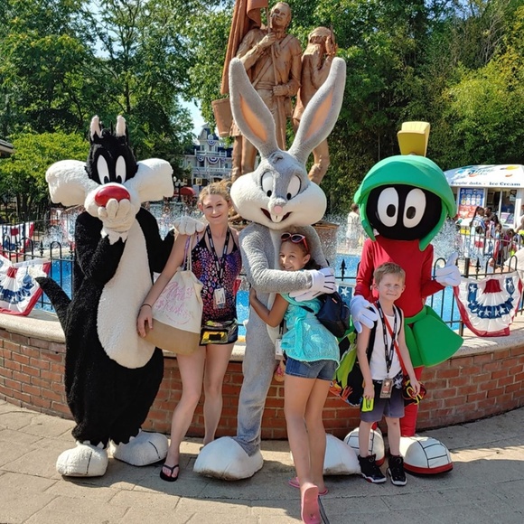 Meet your Posher, Kelley - Picture 5 of 8